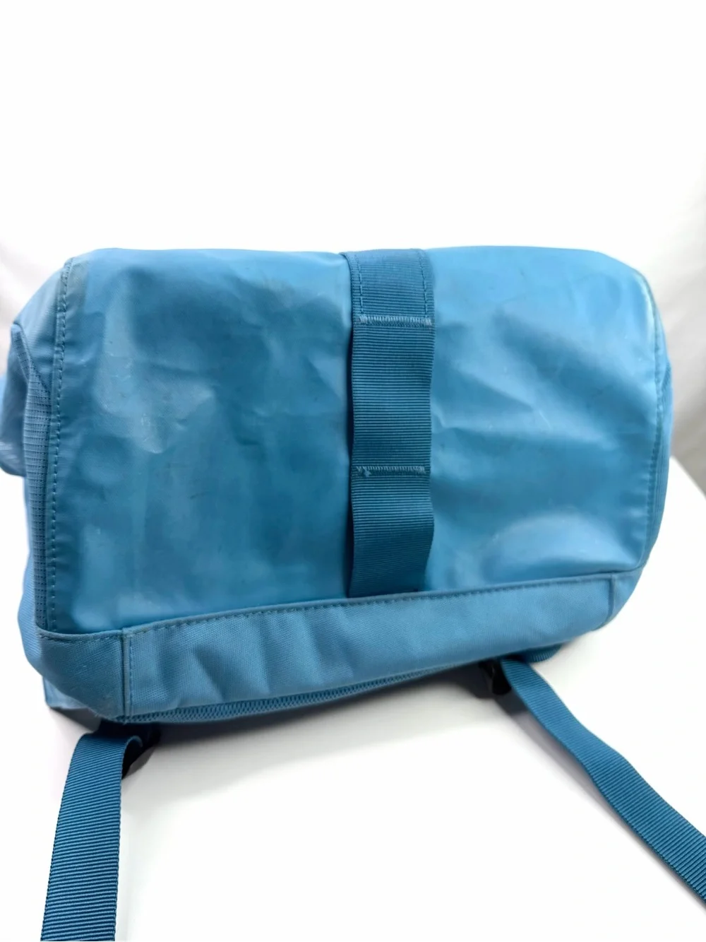 Away Blue F.A.R Vivid Blue 26L Active Backpack